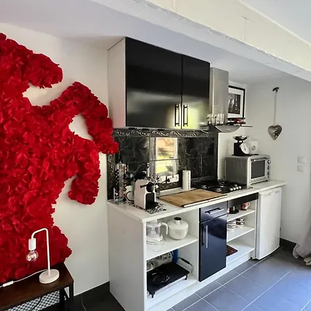 Domek alpejski La Grange Au Beau Milieu Des Pins