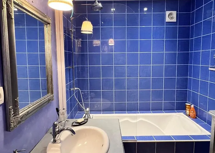 La Grange Au Beau Milieu Des Pins Lacanau